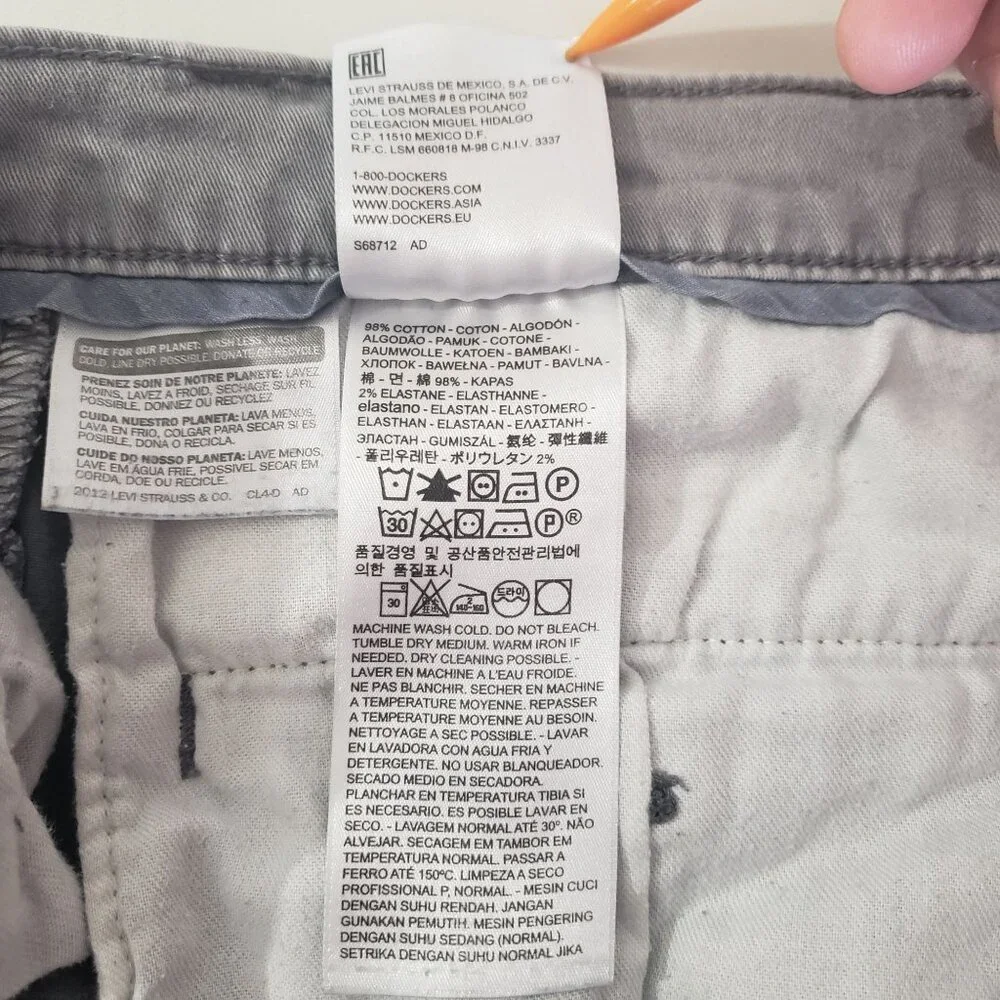 Dockers Mens Gray Straight Fit Chinos Pants 34 x 34 Flat Front Staple Minimalist